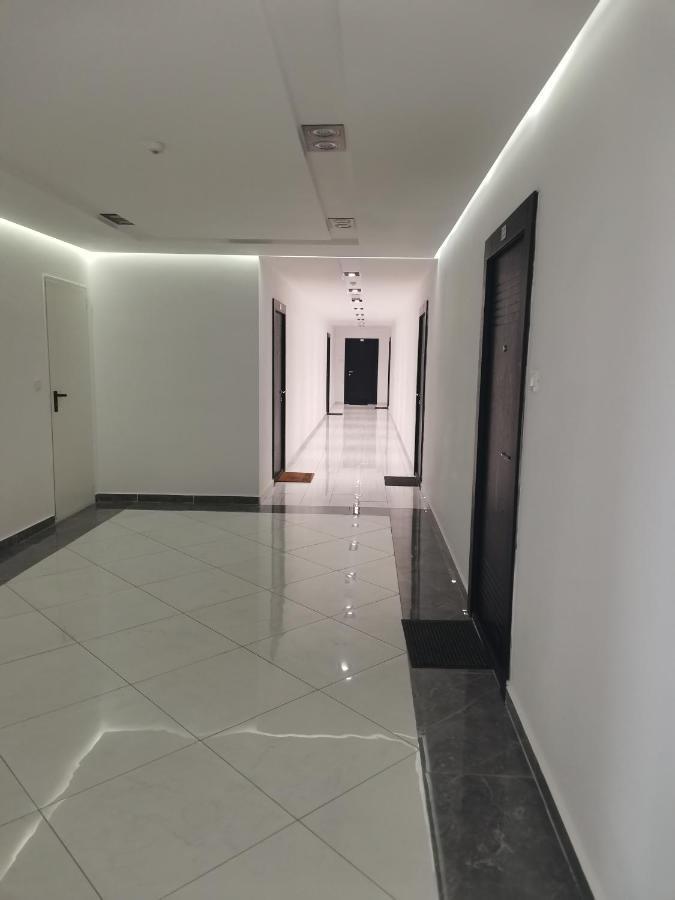 Christopher Apartment Oradea Εξωτερικό φωτογραφία