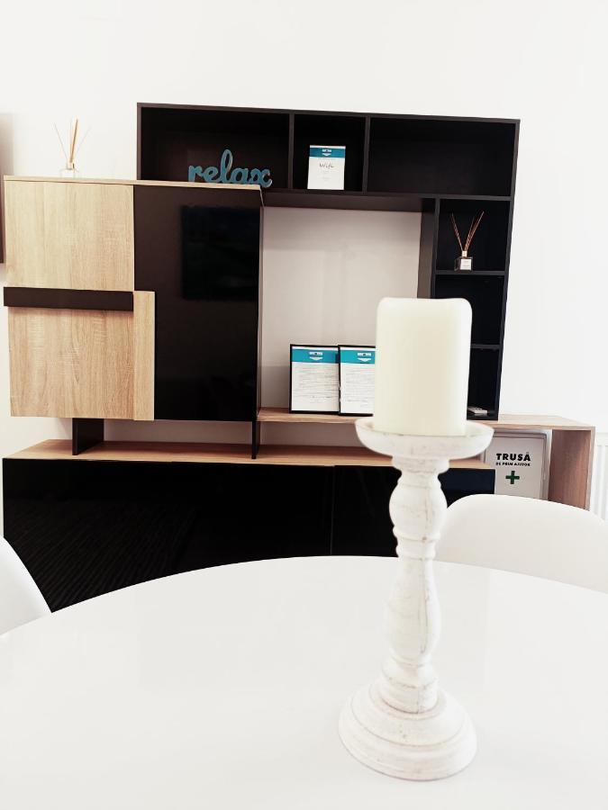 Christopher Apartment Oradea Εξωτερικό φωτογραφία